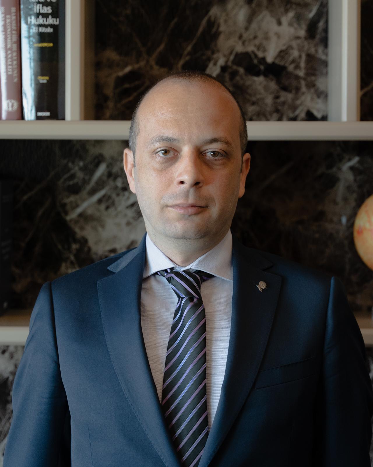 Doç. Dr. Barış Demirsatan  